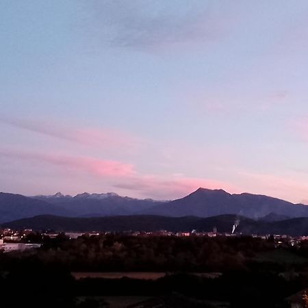 Pyrenees Vue Gite - Vues Fantastique, Parking Gratuit Sur Place & Piscine Saint Gaudens Bagian luar foto